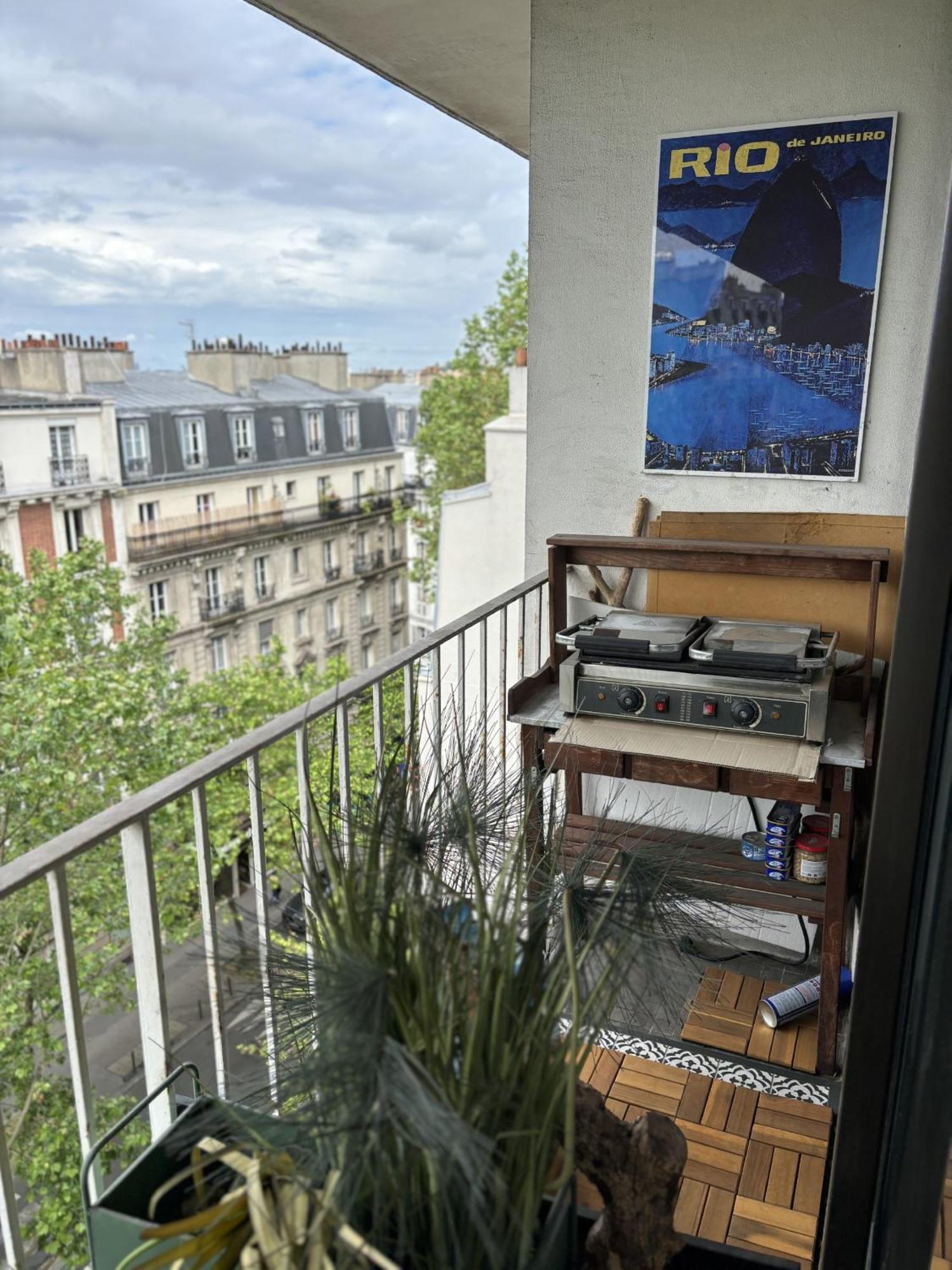 Apt Buttes Chaumont Vue Appartamento *